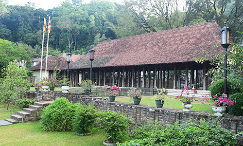 Historical Landscape Architecture and Building Architecture at Dalada Maligawa, Kandy 